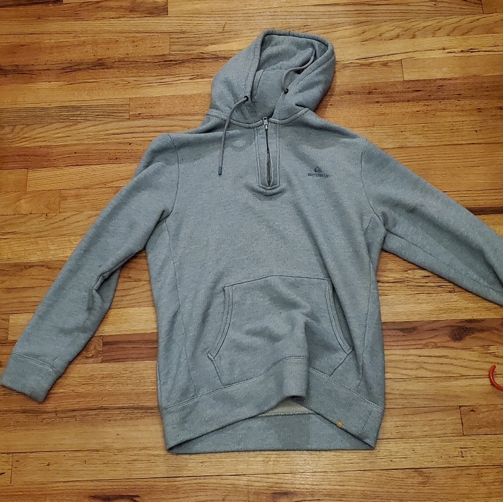 Quicksilver Waterman's knit host